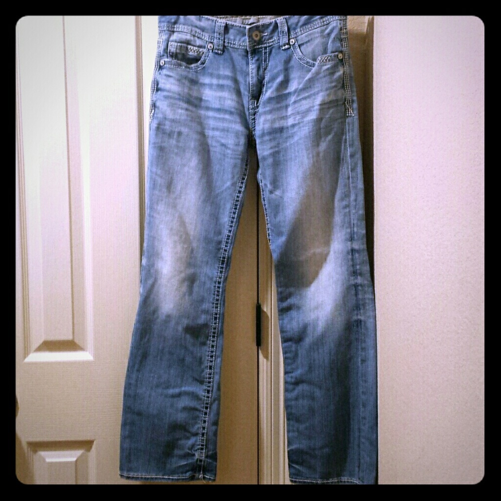 Buckle jean